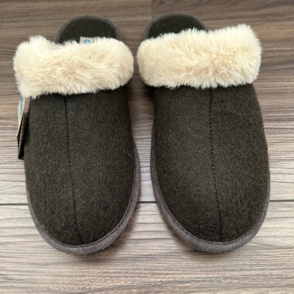 Foamtreads Women Slippers Olive Green Color Fur lining Memory Foam